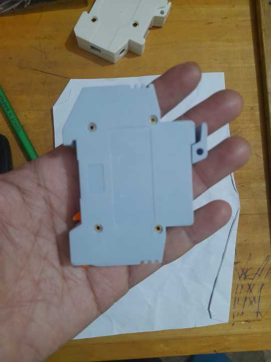RT18-32X%20%20high%20quality%20fuse%20base%20with%20free%201pc%20fuse%20-%20Image%203