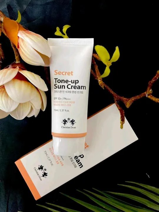 Christian%20Dean%20Secret%20Tone%20Up%20Sun%20Cream%2070ml%20-%20Image%203