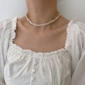 Vintage Women Twine Pearl Necklace Rhinestone Pendant Temperament Choker Collar Girl Korean Fashion Y2K Style Necklace Jewelry.