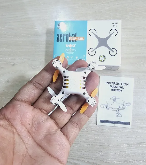 HC702%20Mini%20Drone%20Four%20Axis%20Aerobat%20360%20Degree%20With%20Remote%20Control%20-%20Image%205