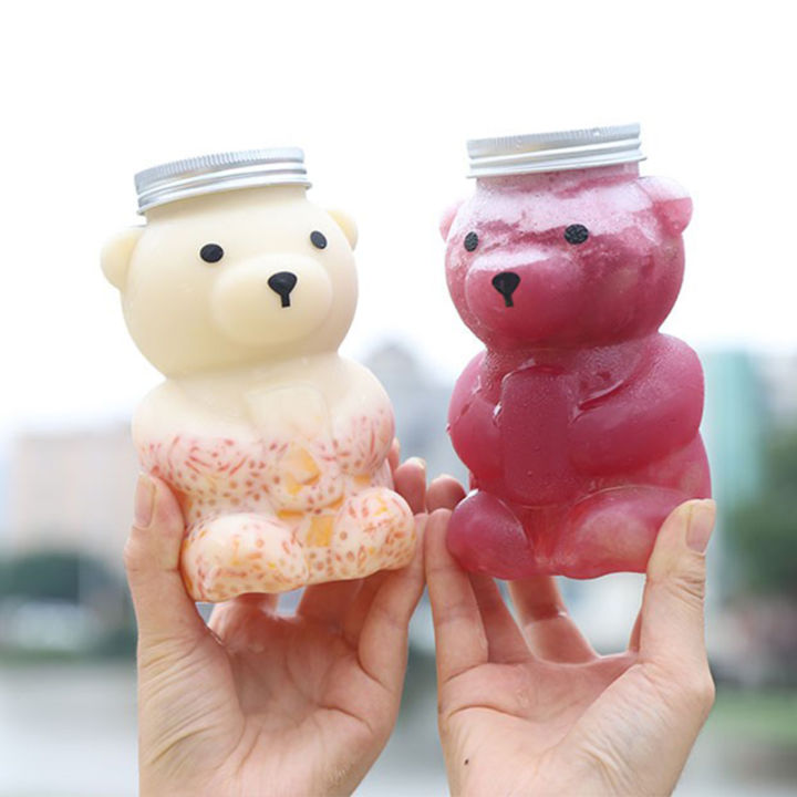 1pcs%20Cute%20Bear%20Shape%20Disposable%20Drink%20Containers%20500ml%20Little%20Bear%20Bottle%20Sitting%20Bear%20Transparent%20Plastic%20Bottle%20with%20Lid%20-%20Image%206