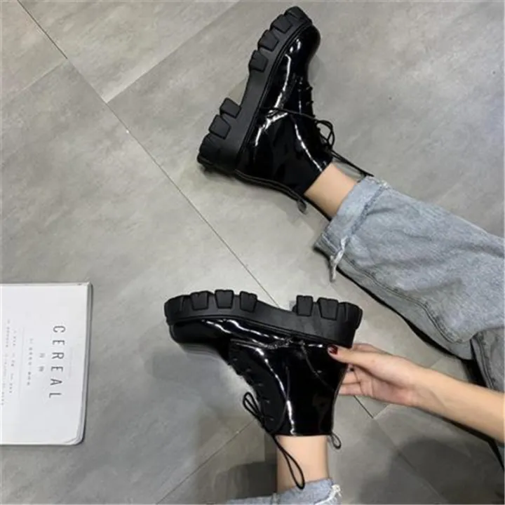 Martin%20Boots%20Women%20leather%20boots%20for%20women%20Korean%20Style%20Fashion%20Black%20Shoes%20for%20Women%20Short%20Boots%20Thick%20Bottom%20High%20Quality%20Breathable%20New%20Female%20Handsome%20kasut%20perempuan%20-%20Image%205