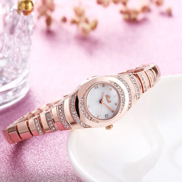 Elegant%20Luxury%20Full%20Diamond%20Quartz%20Watch%20For%20Women%20-%20Image%204