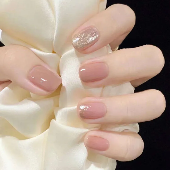 Nail%20polish%20gentle,%20long-lasting,%20fast%20drying,%20tasteless,%20no%20baking,%20spring%20summer%20students'%20nude%20color%20is%20white,%20can%20be%20torn%20and%20peeled,%20female%20-%20Image%205