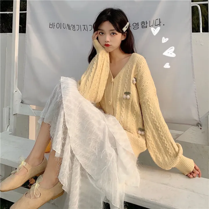 Knitted%20Cardigan%20Coat%20Women's%20CherryInsInternet%20Celebrity%20Same%20Style%20Cute%20WildVCollar%20Slimming%20Korean%20Style%20Thin%20Sweater%20-%20Image%204