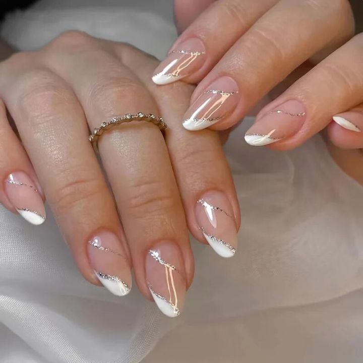 24Pcs%20Almond%20Nail%20with%20Beveled%20French%20Design%20Glitter%20Stripes%20False%20Nails%20Round%20Head%20Wearable%20Press%20on%20Nails%20Manicure%20Tips%20-%20Image%207