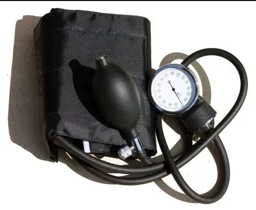 Dearon%20Aneroid%20Blood%20Pressure%20Machine%20Manual%20(BP)%20-%20Image%203