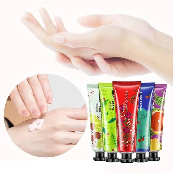 BIOAQUA%20Hand%20Creams%20For%20Whitening%20And%20Plant%20Extract%20Fragrance%20Moisturizing%20Nourishing%20Hand%20Cream%20(150%20g)%20-%20Image%203