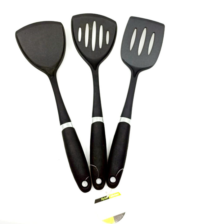 Silicone%20Non%20Stick%20Spoon%20Premium%20qulity-%20Black%20-3%20Pcs%20set%20-%20Image%202
