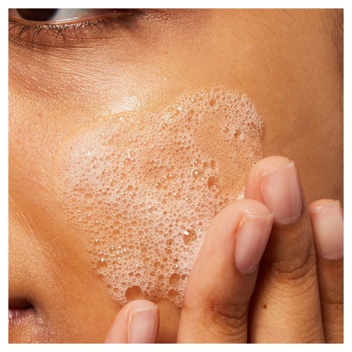 Cerave%20Hydrating%20Foaming%20Oil%20Cleanser%20236ml%20-%20Image%203