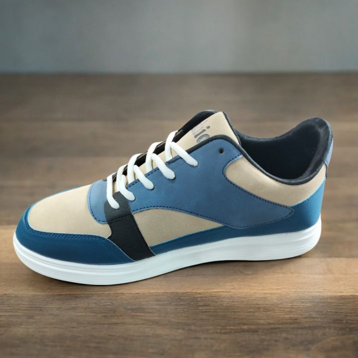 New Stylish Comfortable Sports Sneakers Stylish Lace up Trendy