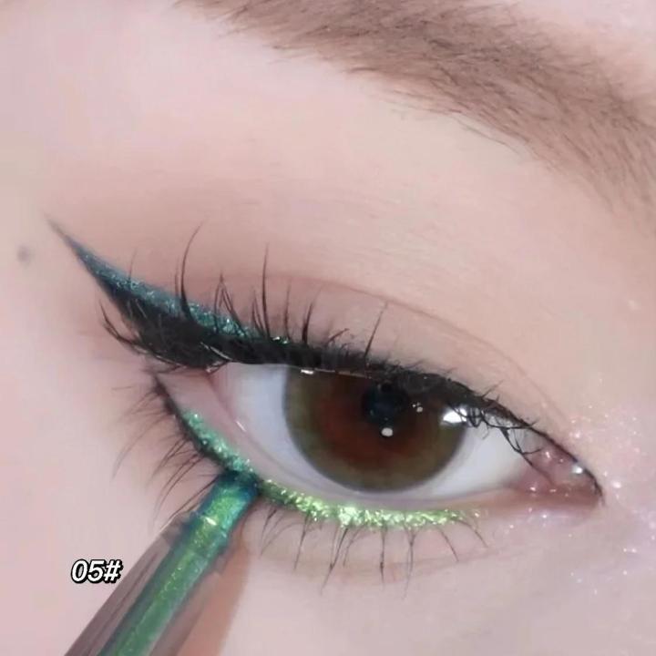 Chameleon%20Eye%20Shadow%20Eyeliner%20Pencil%20Shiny%20Pearlescent%20Silkworm%20Eyeshadow%20Stick%20Lasting%20Waterproof%20and%20Brightening%20Eye%20Cosmetics%20-%20Image%204