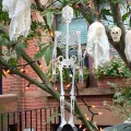 Portable Skull Prop Attractive Plastic Funny Halloween Luminous Skeleton Body Toy Sculpture for Festival. 