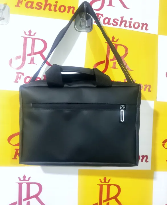 Arctic%20Hunter%20J01%20Laptop%20Bag%20for%20Men%20Office%20Messenger%20Bag%20with%2011.5%20Laptop%20Anti-theft%207L%20One%20Shoulder%20Side%20Bag%20with%20Water-resistant%20Business%20Briefcase%20Bag%20for%20Men%20and%20Women,%20Black%20-%20Image%204