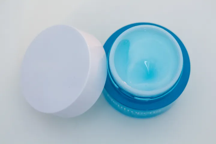 Neutrogena%20Hydro%20Boost%20Water%20Gel%20Moisturiser%2050ML%20UK%20-%20Image%204