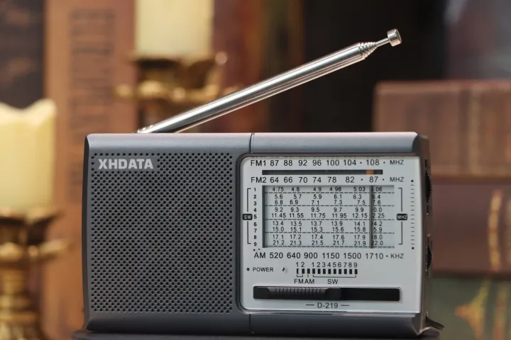 XHDATA%20D219%20Portable%20AM,%20FM,%20Shortwave%20Radio%20Excellent%20Signal%20Reception%20Capacity%20and%20Crystal%20Clear%20Sound%20Quality.%20Best%20For%20Short%20Wave%20Lover.%20High%20Sensitivity%20Shortwave%20Pocket%20Radio.%20Xhdata%20D219%20International%20Brand%20Radio%20(Gray/Silver)%20-%20Image%206