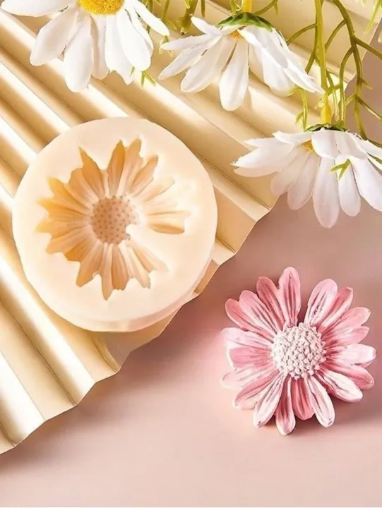 Silicone%20Daisy%20Candle%20Mold%20%E2%80%93%20Sunflower%20Flower%20Mold%20for%20Candle,%20Soap,%20Resin,%20Chocolate%20&%20DIY%20Craft%20-%20Image%207