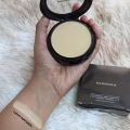 Nirvana Color Mattifying and Poreless Pressed Powder (Light Natural). 