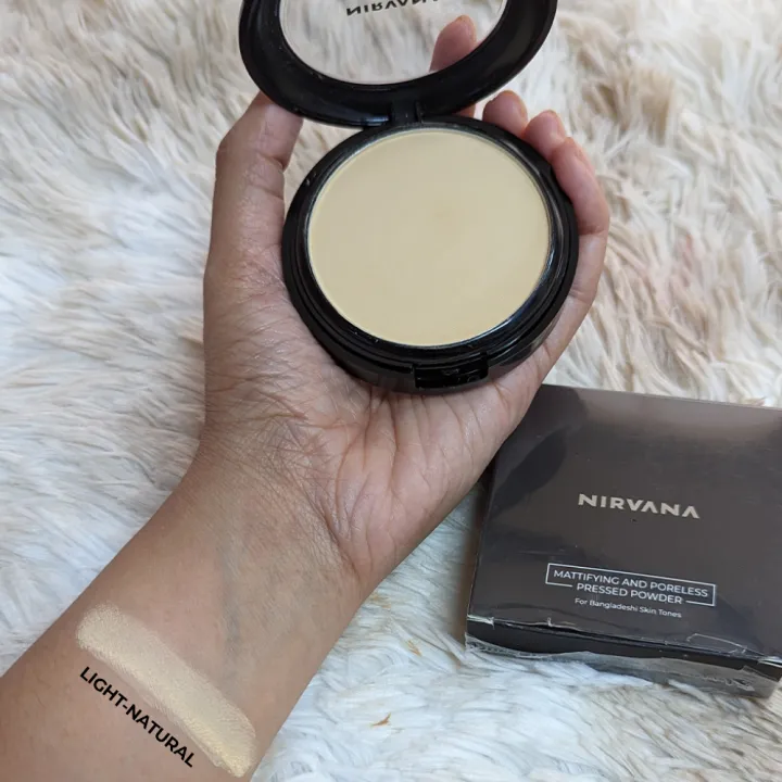 Nirvana%20Color%20Mattifying%20and%20Poreless%20Pressed%20Powder%20(Light%20Natural)%20-%20Image%202
