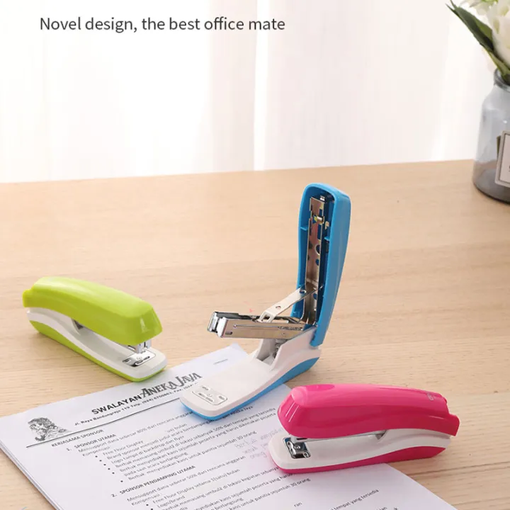 Deli%20E0350%20Stapler%20-%20Image%203