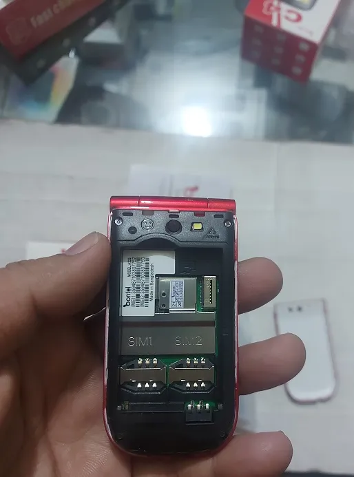 Bontel%20A225%20Stylist%20Folding%20Phone%20Dual%20Sim%20With%20Warranty%20-%20Image%205