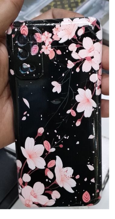 Customize%20Iphone%20back%20Cover.%20-%20Image%205