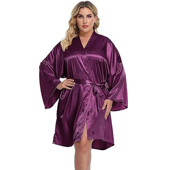 Plus%20Size%20Bridesmaids%20Satin%20Kimono%20Robe%20%E2%80%93%20Soft,%20Comfortable%20Short%20Nightgown%20&%20Sleepwear%20-%20Image%205