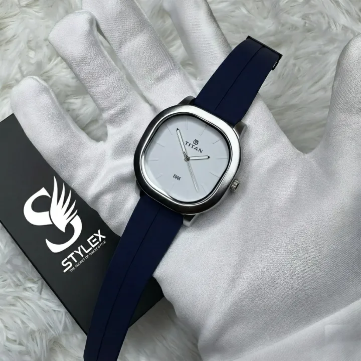 Titan%20Sweet%20MG98%20Multicolor%20Watch%20-%20Image%202