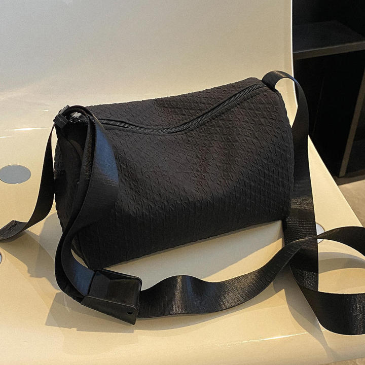 Elegant Commuter Handbags Pillow-shaped Satchels Functional Messenger Bags For Women Fashionable Messenger Bag Women's Handbag Women Bucket Bag