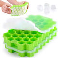 37 Cavities Honeycomb Shaped Stackable Durable Dishwasher Safe Silicone Ice Cube Tray Mold Maker With Lid. 