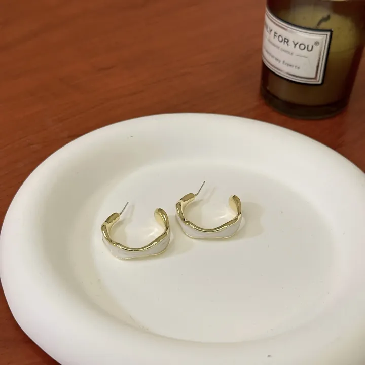 925%20silver%20needle%20Korean%20drip%20glaze%20C-type%20light%20luxury%20niche%20simple%20design%20sense%20Korean%20high-end%20temperament%20earrings%20women's%20earrings%20-%20Image%203