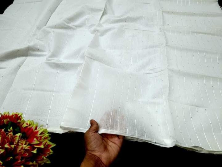 Elevate%20Your%20Look%20with%20Half%20Silk%20Chumki%20Tangail%20Sarees%20for%20Women%20-%20Ideal%20for%20All%20Seasons%20and%20Occasions%20-%20Image%202