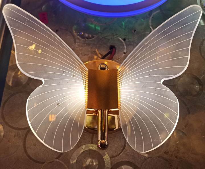 Led%20wall%20light%20butterfly/two%20colour%20changes%20led%20light/white%20and%20warm%20-%20Image%203