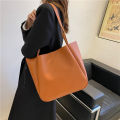Autumn and winter large-capacity bags  new bags women's bags fashion simple shoulder bags popular texture tote bags. 