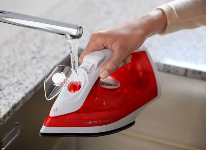Philips%20GC1742/40%20EasySpeed%20Steam%20Iron%20%7C%202000%20Watt%20-%20Image%209