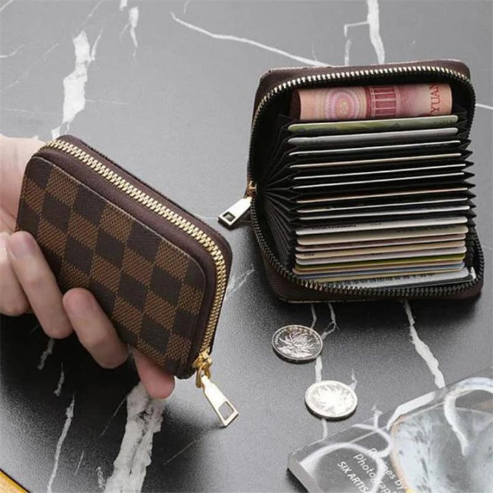 Brown%20Dedit%20Or%20Credit%20Card%20Holder%20With%20Wallet%20for%20Men%20And%20Women%20-%20Image%208