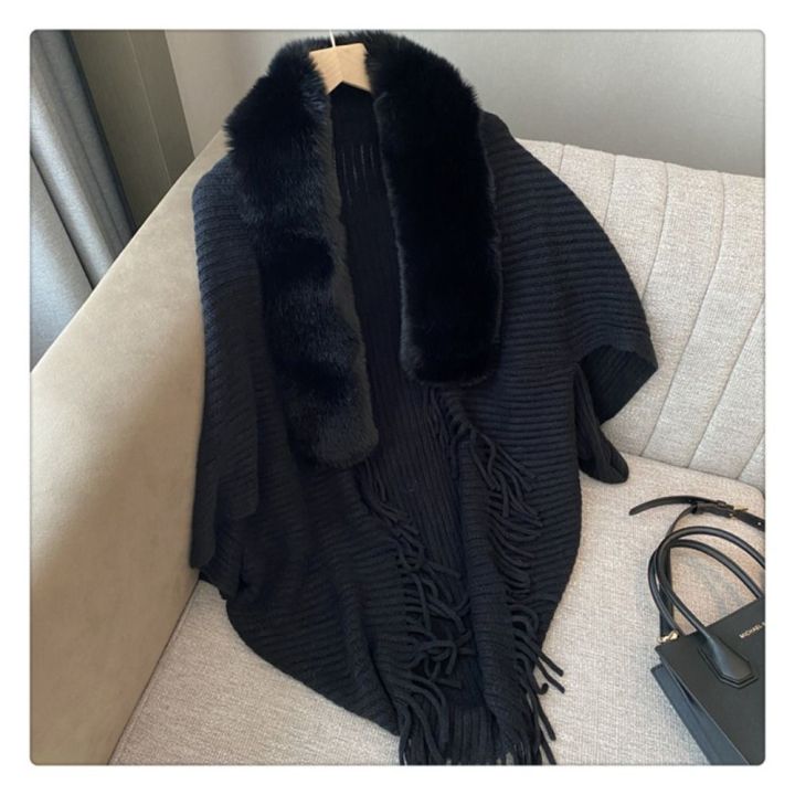Knitting%20Thick%20Women's%20Loose%20Shawl%20with%20Faux%20Fur%20Collar%20for%20Evening%20Dresses%20Wedding%20Knitting%20Shawl%20Plush%20Wraps%20Cardigan%20Cape%20Moonlight%20Shines%20-%20Image%205