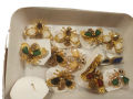 Trendy Fashionable Bee Brooch for Women Hijab Pin Stone - Cute Brooch Hijab Safety Pin for Girls Simple Stylish - Hizab Safety Pin for Girls and Women - Hijab Pin for Women.