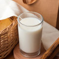 Bird's nest collagen almond seven white drink 1 box. 