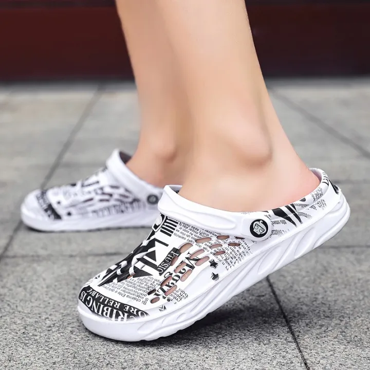 Men's%20hole%20shoes,%20large%20size%20slippers,%20toe%20beach%20shoes,%20men's%20trendy%20outdoor%20sandals,%20slippers%20worn%20outside,%20fashionable%20breathable%20sandals%20-%20Image%207