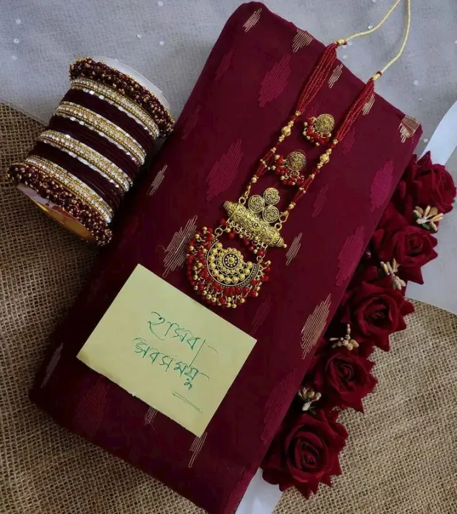 Maroon%20Jamdani%20Saree%20Combo%20Set%20for%20Women%20Cotton%20Tangail%20Saree%20Elegant%20and%20Festive%20Wear%20-%20Image%202
