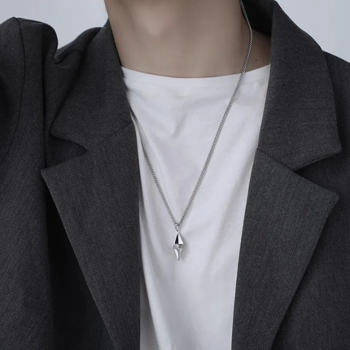 Ensemble%20Yourself%20-%20Highly%20Sustainable%20-%20Dagger%20Simple%20Vertical%20Bar%20Pendant%20Necklaces%20for%20Men%20-%20Durabilty%20Assured%20-%20Well%20Inspired%20&%20Crafted%20-%20Image%206