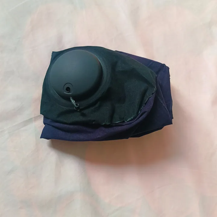 Portable%20Hand%20Pump%20Air%20Pillow%20%E2%80%93%20Reading,%20Relaxing%20&%20Back%20Support%20Cushion%20-%20Image%203