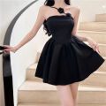 IELGY dress female rose oblique suspenders high waist tube top Hepburn little black dress. 