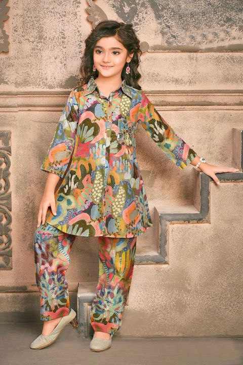 New%20Stylish%20Kids%20Co-Ord%20Set%20Premium%20Quality%20For%20Baby%20Girl%203-12Yrs%20-%20Image%204
