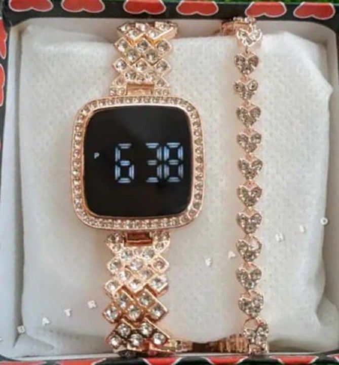 Fashionable%20LED%20Display%20Digital%20Touch%20Screen%20Wristwatch%20&%20Bracelet%20For%20Girls%202Pcs%20Combo%20-%20Image%203