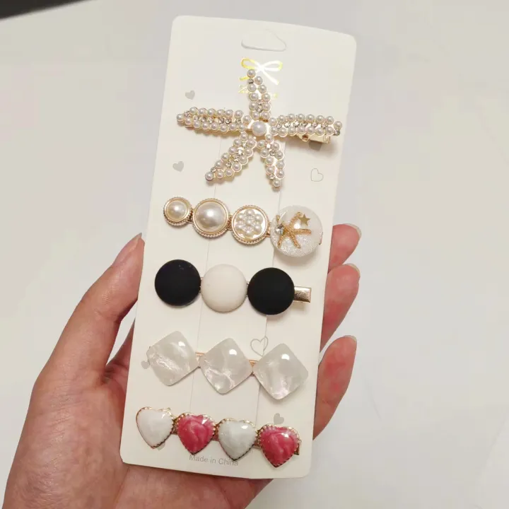 Superlative%20Stylish%20Fashionable%20Hair%20Clip%20Set%20Hair%20Accessories%20For%20Women%20Imported%20From%20China%20Preferble%20-%20Low%20Hassle%20and%20Maintanance%20-%20Image%206