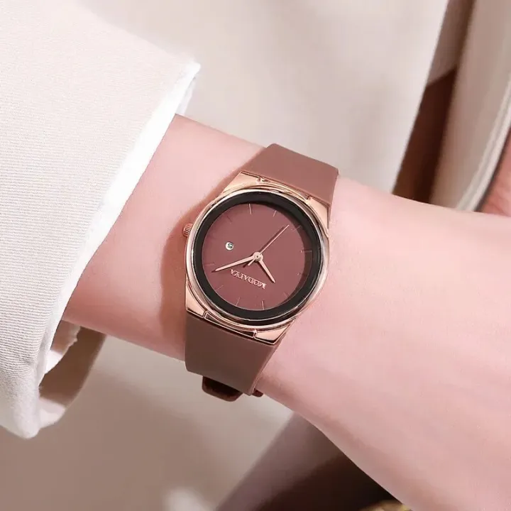Quartz%20Watch%20Silicone%20Strap%20Student%20Watches%20Minimalist%20Fashion%20Women's%20Fashion%20Calendar%20Wristwatch%20-%20Image%207