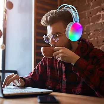Cross-border%20New%20Headset%20Bluetooth%20Headset%20Y680%20Wireless%20Headset%20RGB%20Streamers%20Colorful%20Light%20E-sports%20Game%20Headset%20-%20Image%202