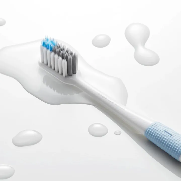 Xiaomi%20DR.%20BEI%20Toothbrush%204%20Colors%20in%201%20Set%20Dental%20Deep%20Cleaning%20Soft%20Bristles%20Adult%20Toothbrush%20with%201%20Toothbrush%20Case%20-%20Image%203